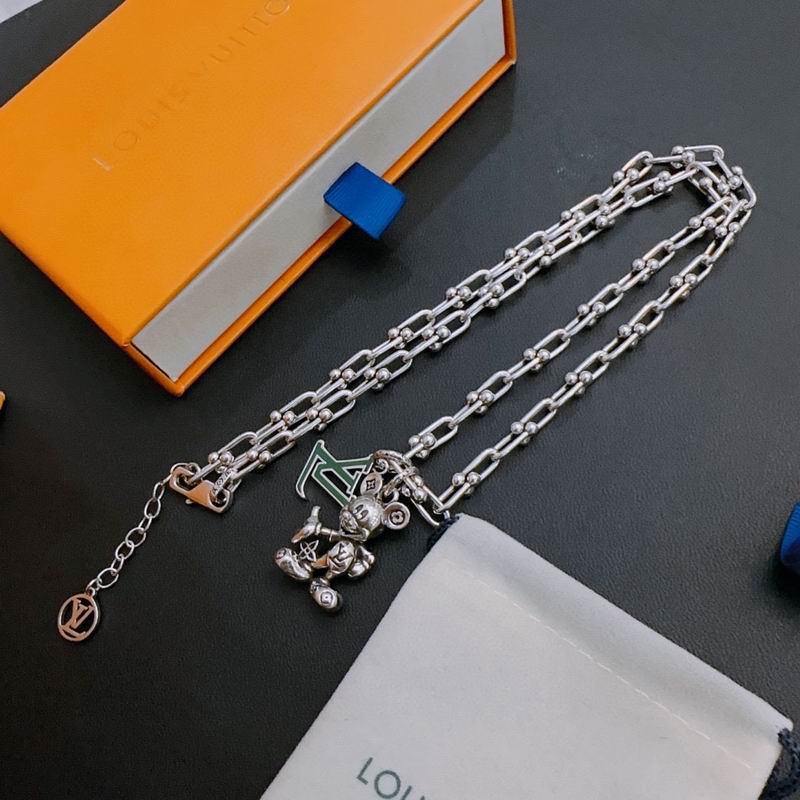 LV Necklace 03lyr309